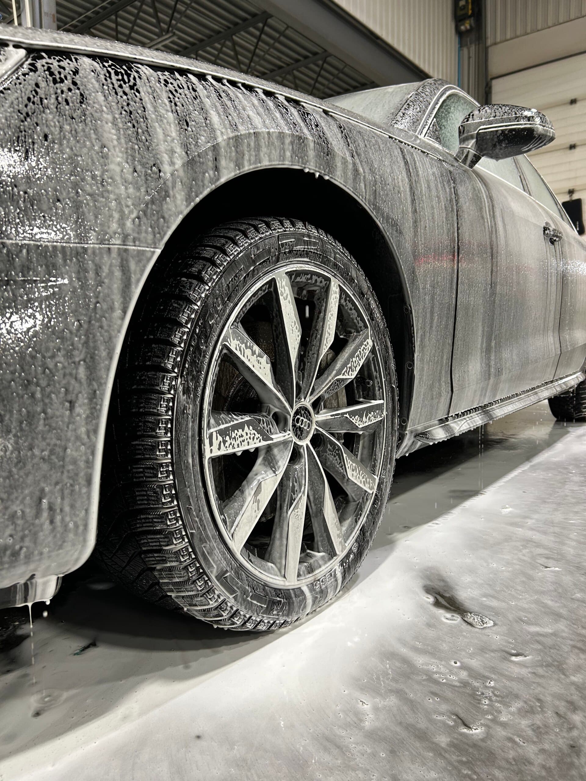 Audi auto detailing by SoClean Detailz, Saint-Eustache