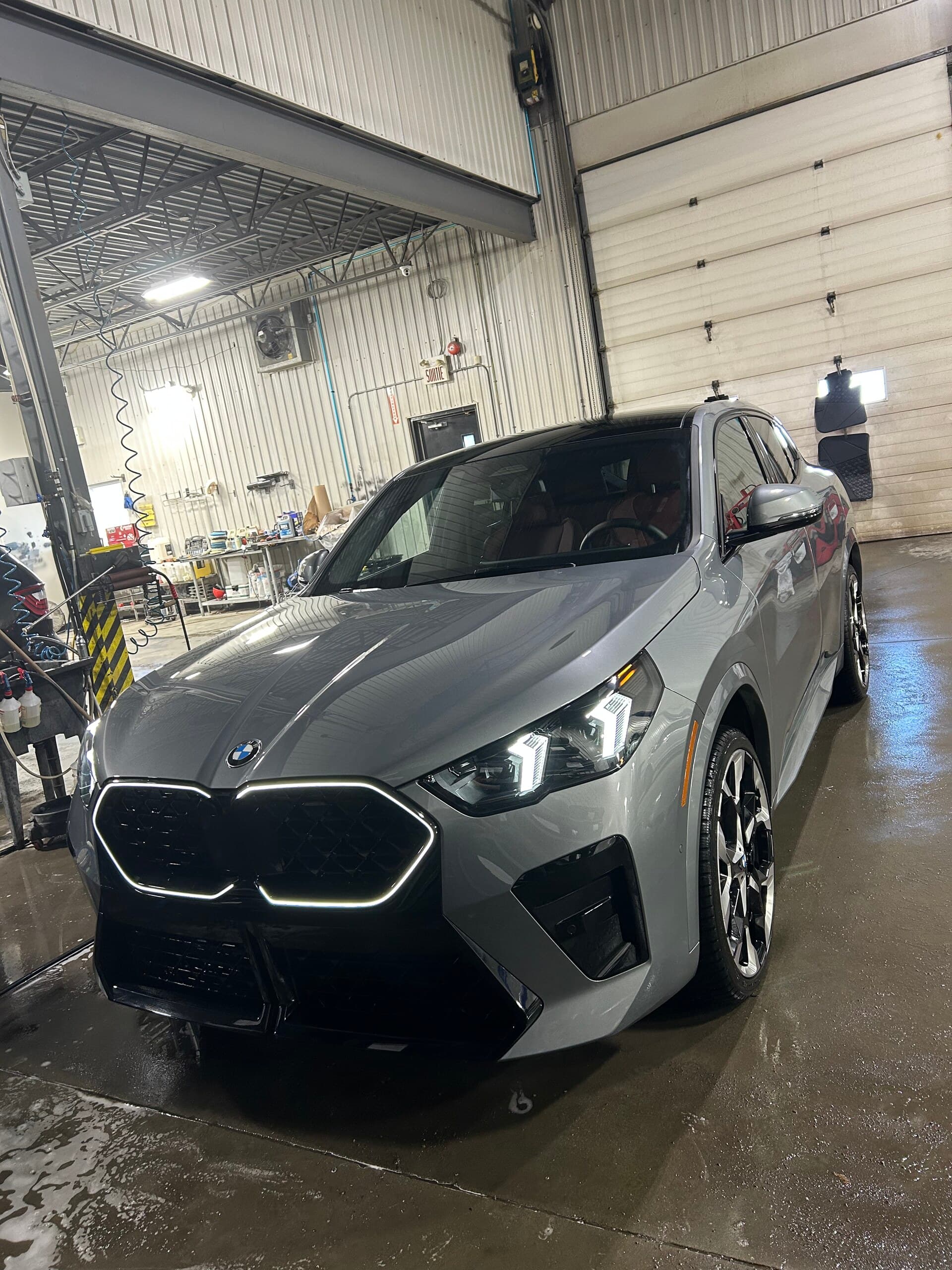BMW auto detailing by SoClean Detailz, Saint-Eustache