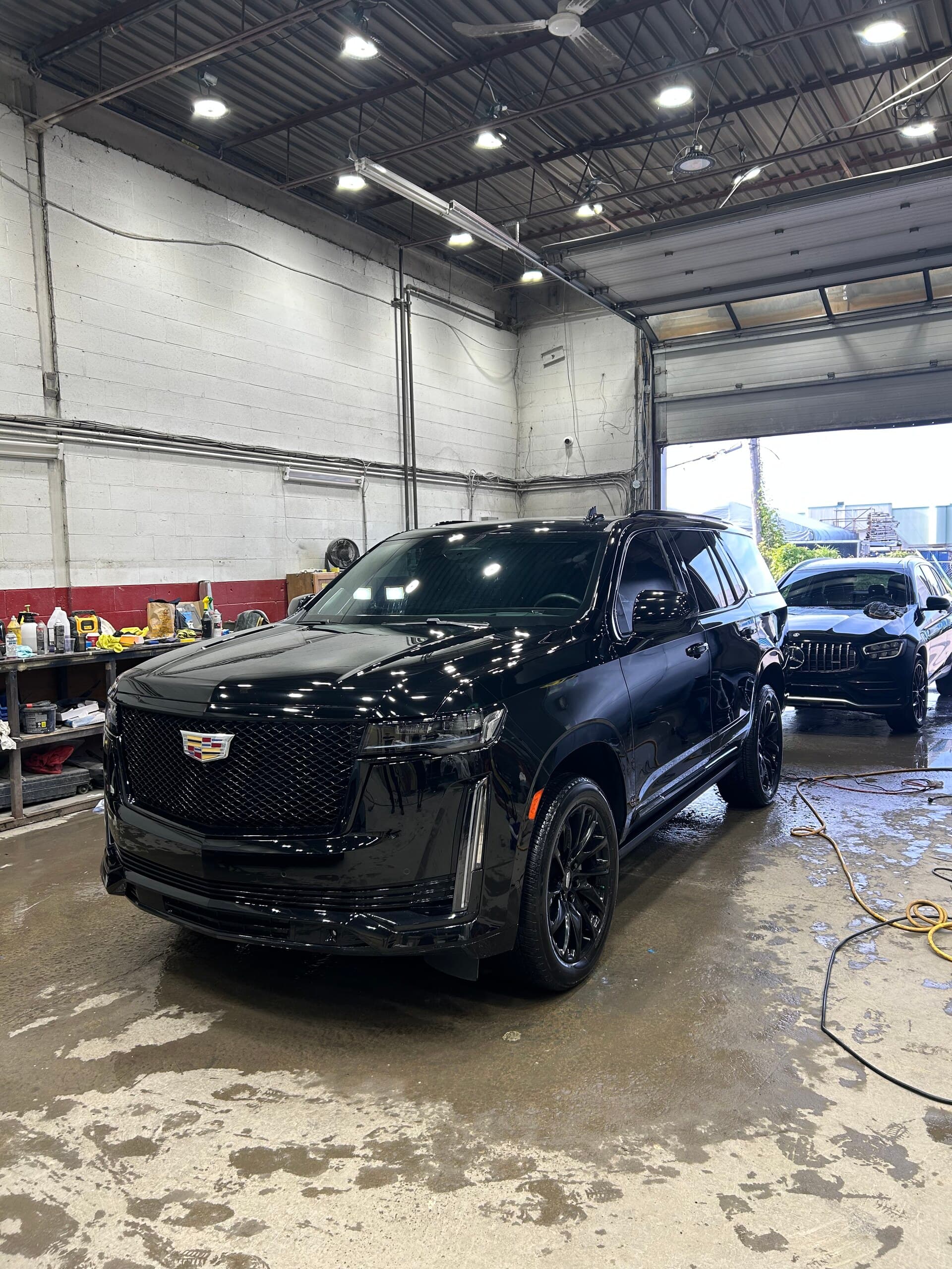 Cadillac Escalade auto detailing by SoClean Detailz, Saint-Eustache