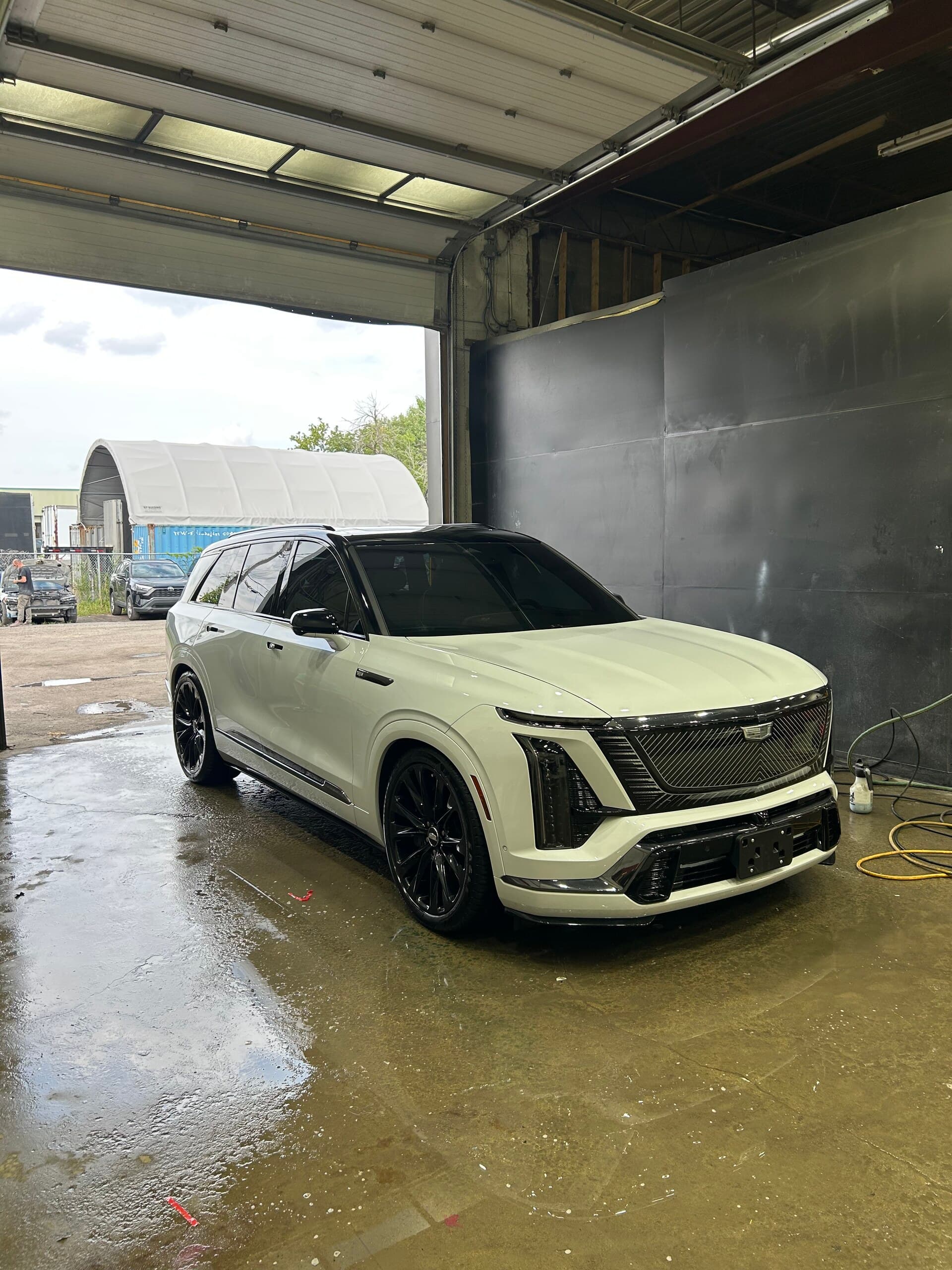 Cadillac Escalade auto detailing by SoClean Detailz, Saint-Eustache