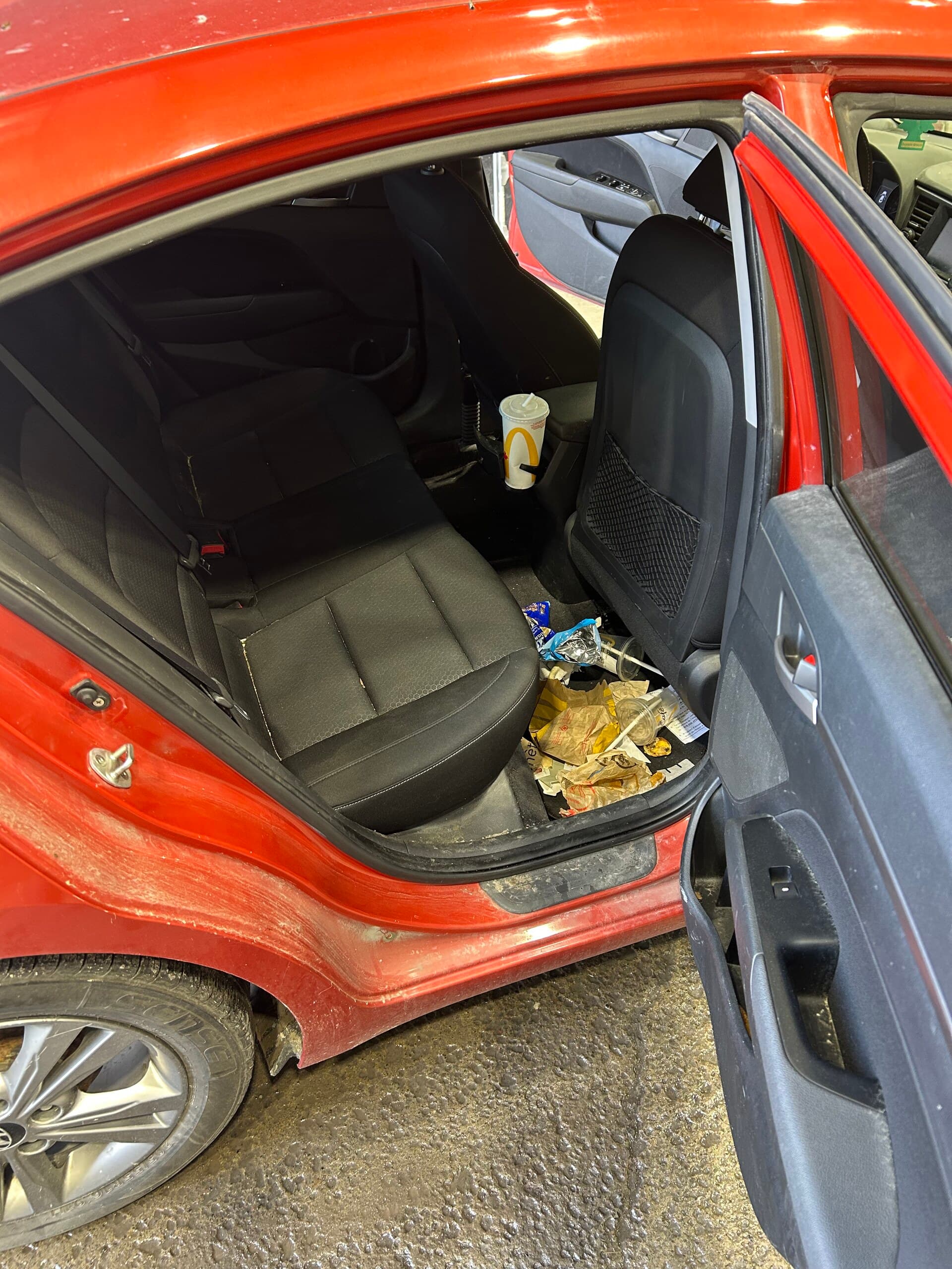 Hyundai Elantra auto detailing by SoClean Detailz, Saint-Eustache