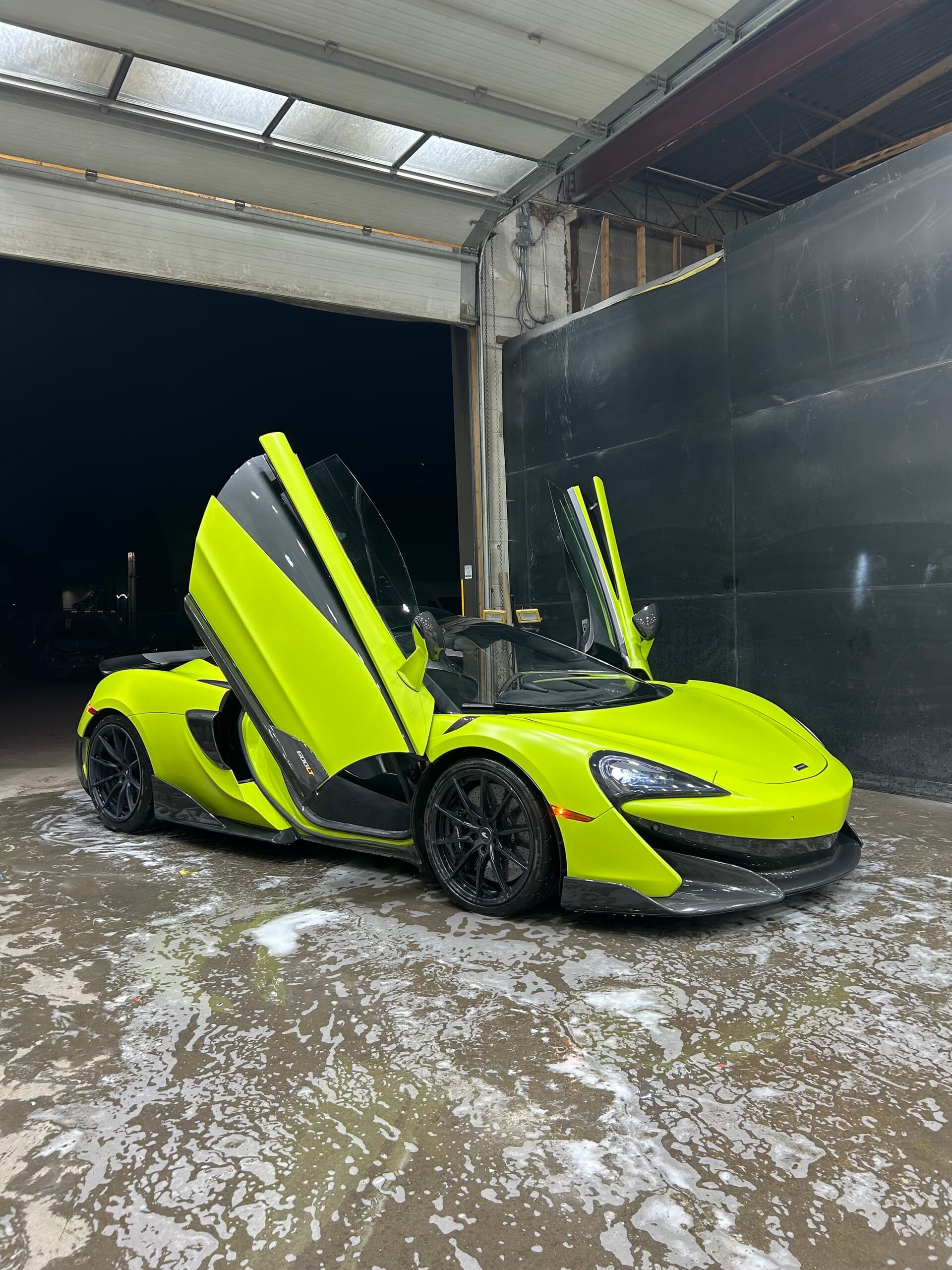 McLaren 600LT auto detailing by SoClean Detailz, Saint-Eustache