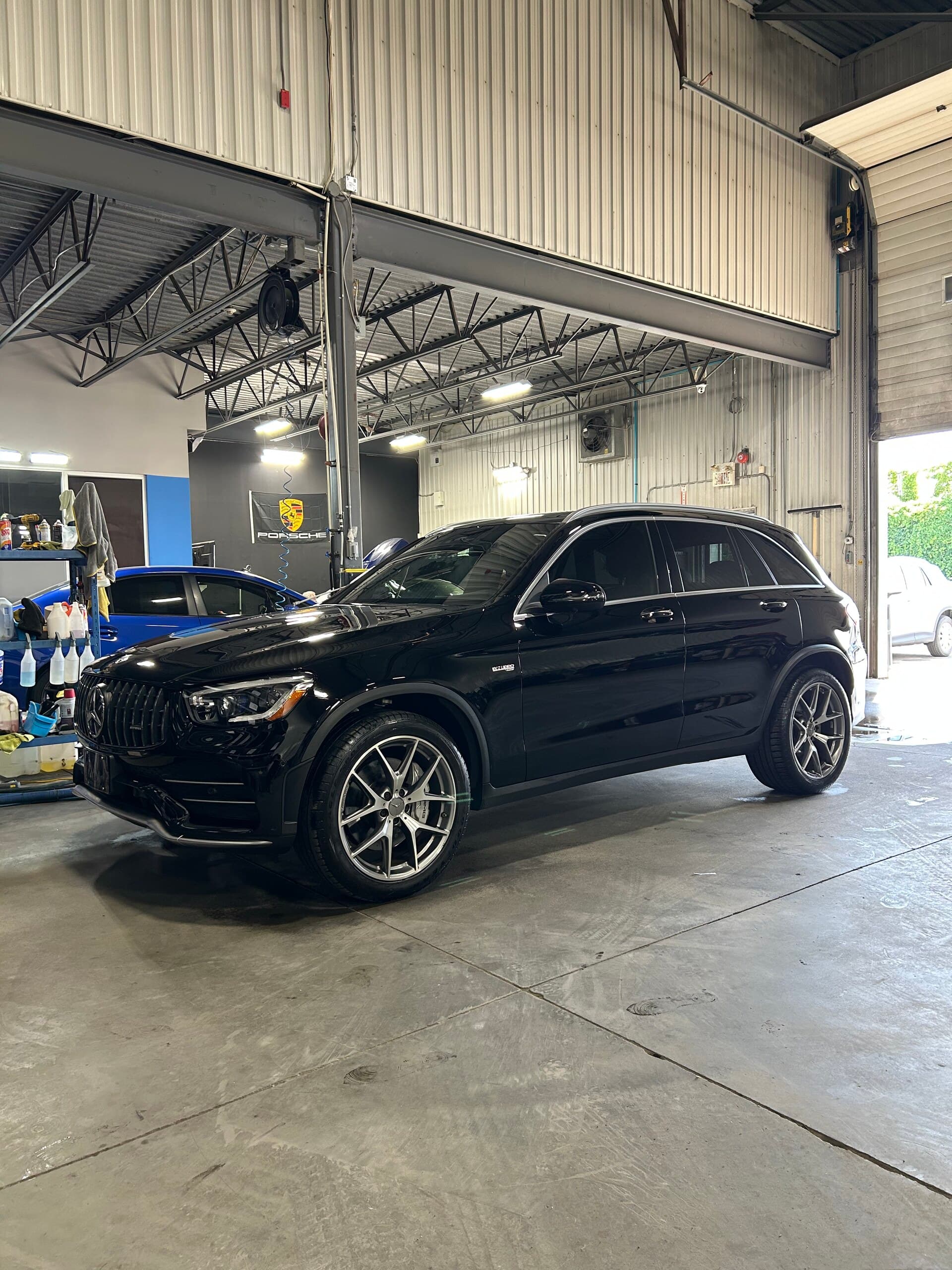 Mercedes-AMG auto detailing by SoClean Detailz, Saint-Eustache