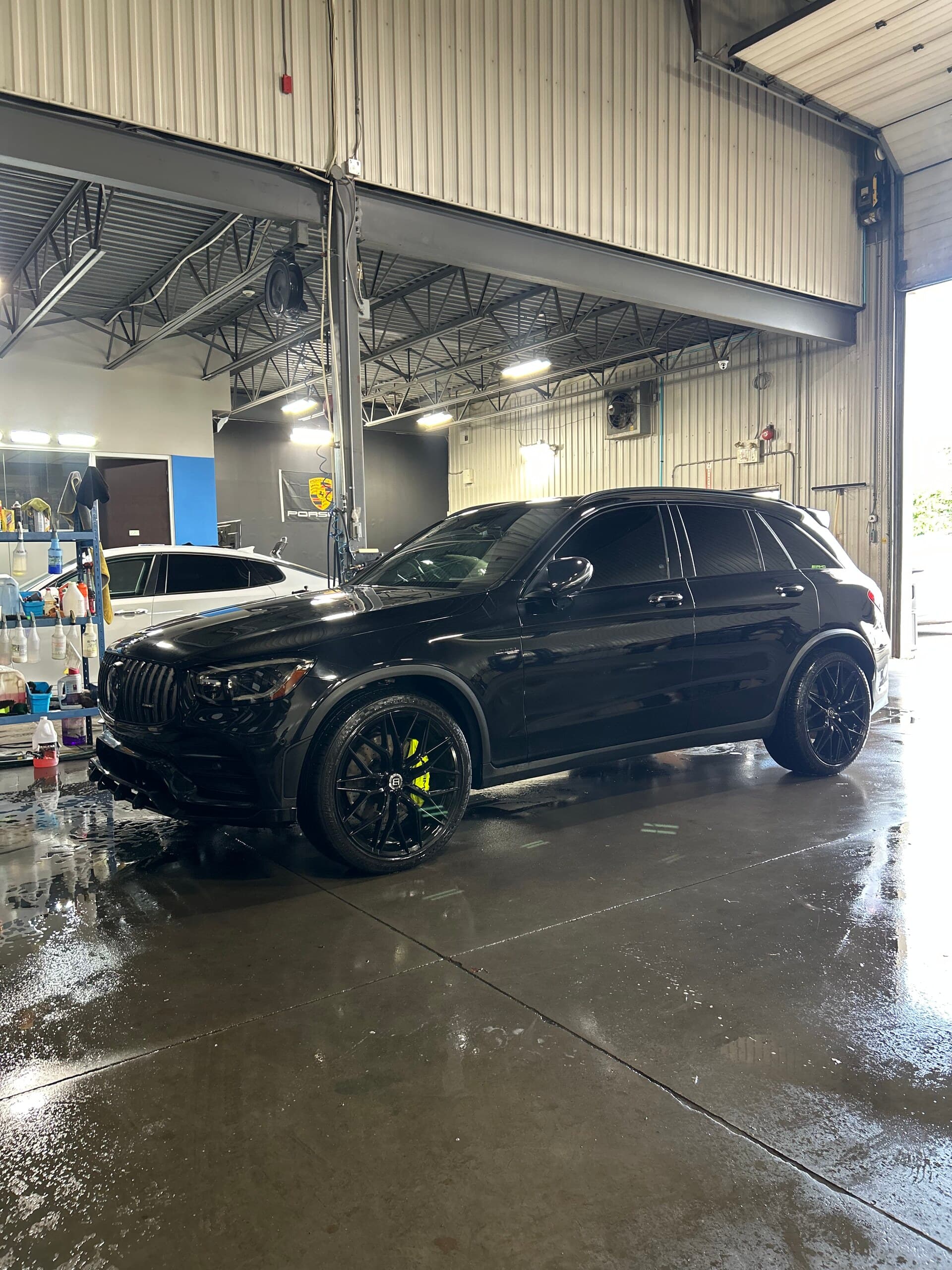 Mercedes GLC auto detailing by SoClean Detailz, Saint-Eustache