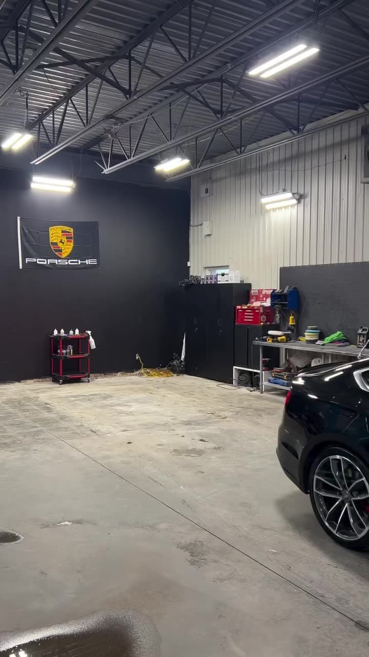 Audi paint correction by SoClean Detailz, Saint-Eustache