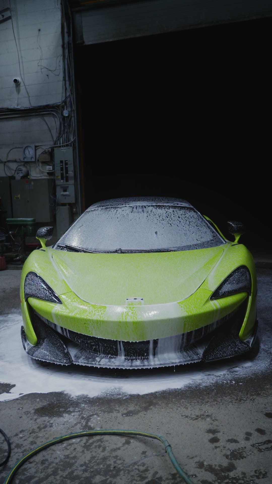 McLaren 600LT detailing by SoClean Detailz, Saint-Eustache